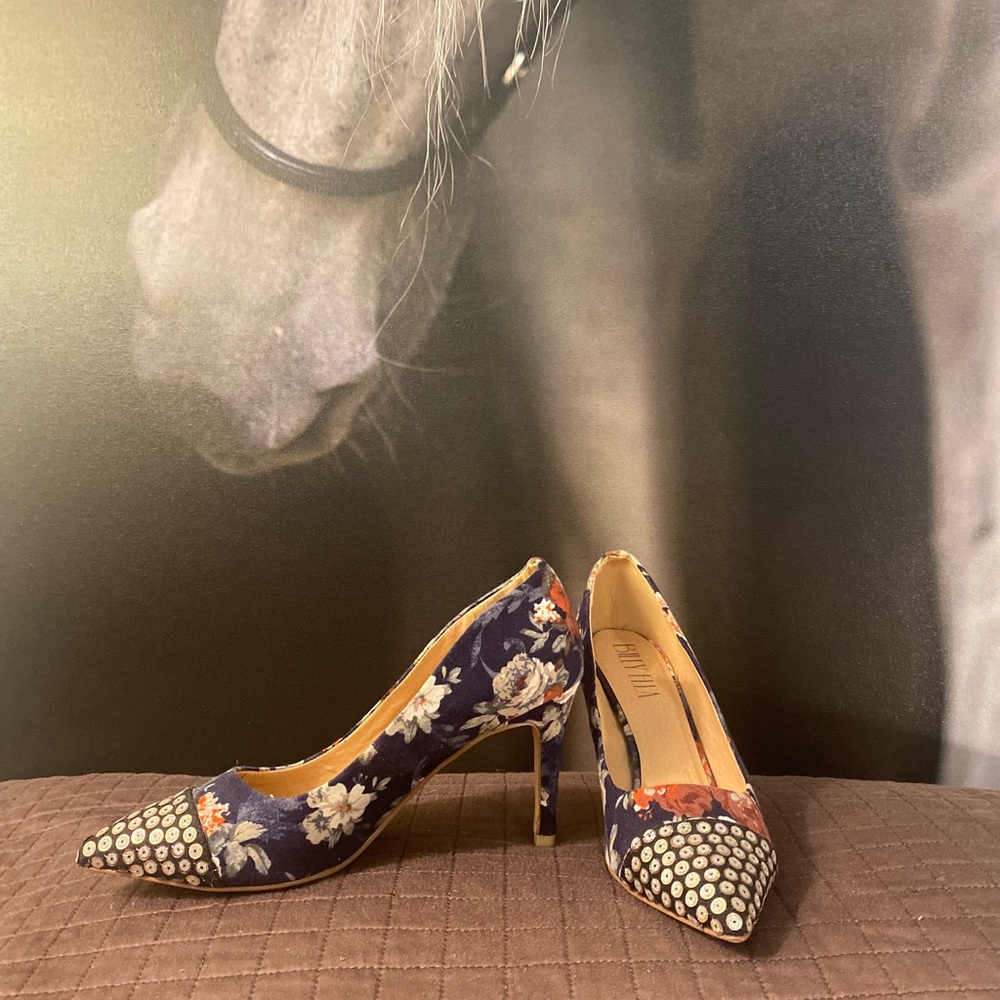 FLORAL AND SEQUINED HEELS